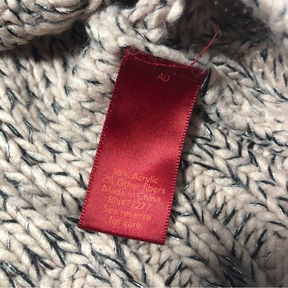 Jennifer Lopez keyhole/turtleneck sweater Small - Picture 8 of 10